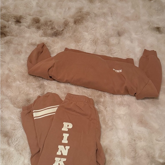 PINK Victoria's Secret Tan Lounge Set - Picture 2 of 5